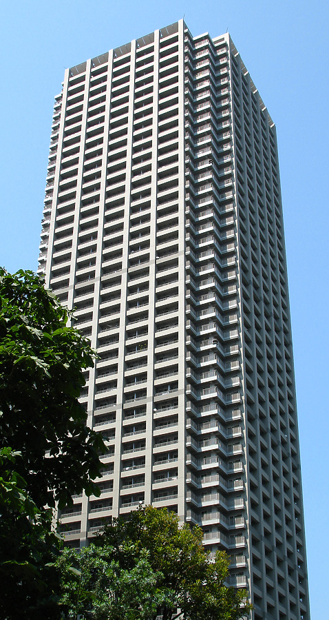 Harumi View Tower by Kevin Hemphill