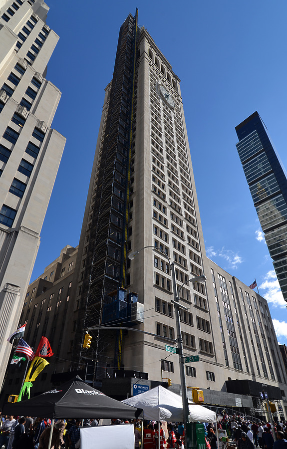 Metropolitan Life Tower by John Cahill
