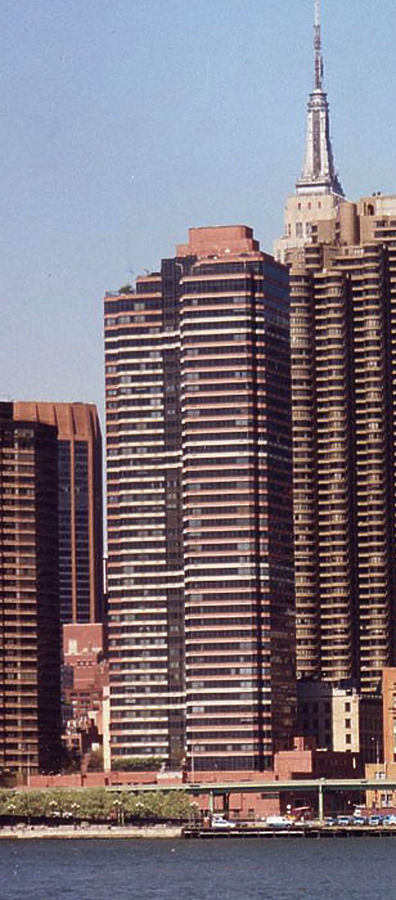 Horizon Apartments by Nate Lindsey