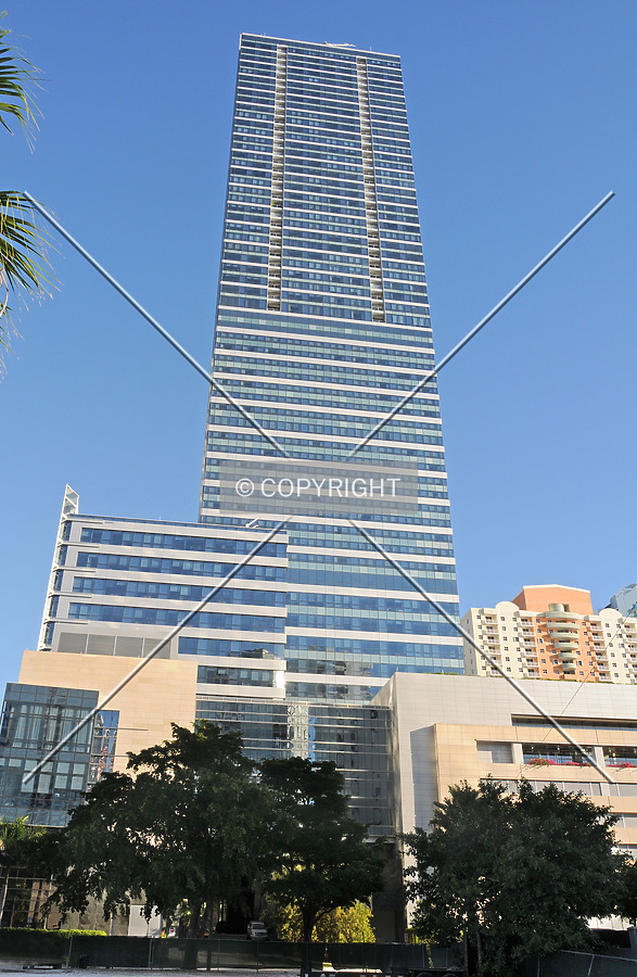 Four Seasons Hotel & Tower by Jorge Molina