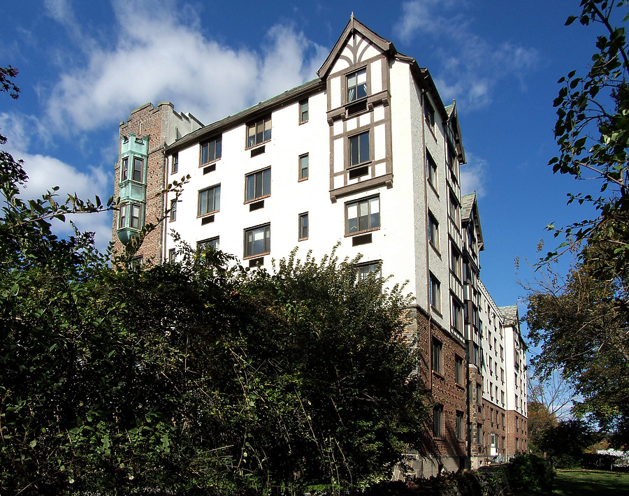 Greenwich Lodge by John Cahill