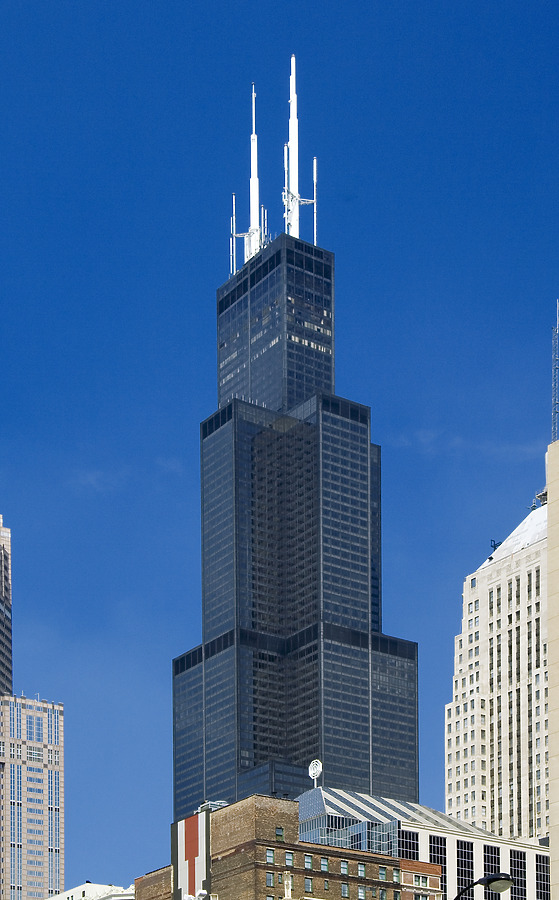 Willis Tower by Pavel Toczynski