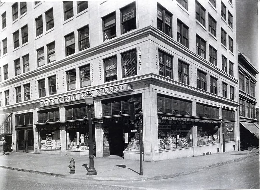 Landers Building by Richard Crabtree