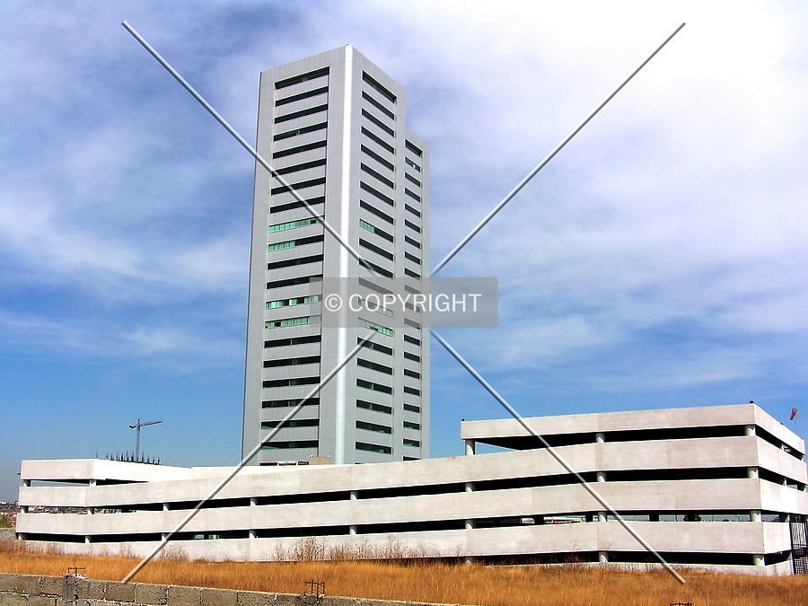 Torre JV I by Luis Ibáñez