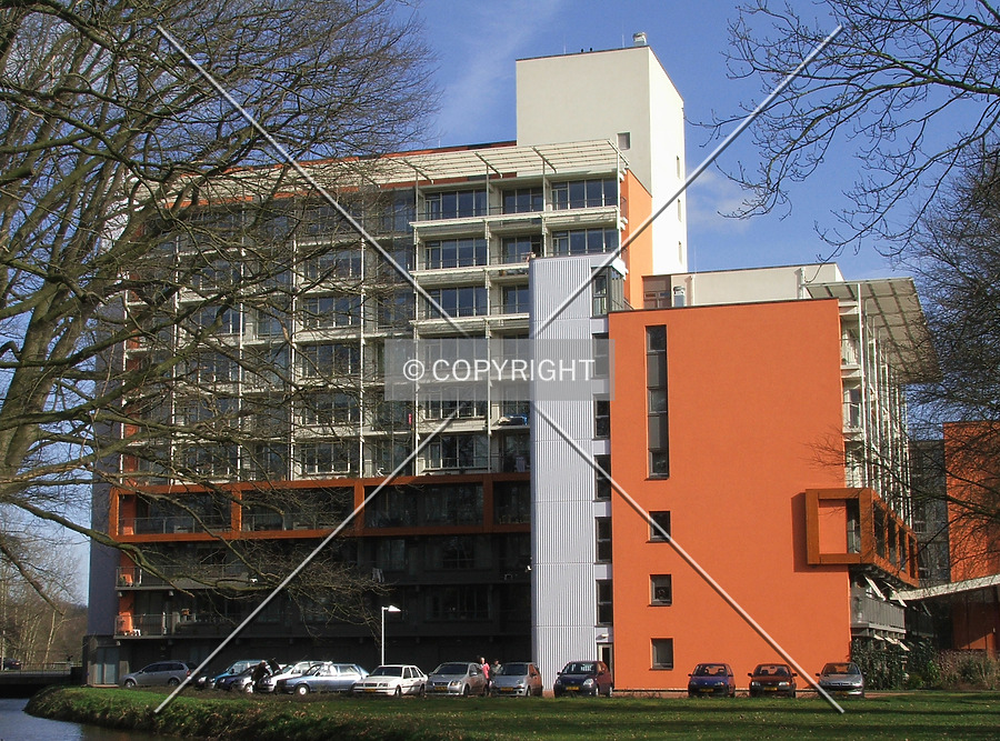 Castelloflat by René Hogendijk