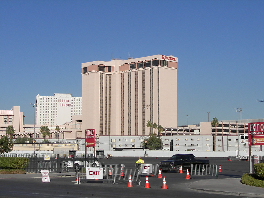 Riviera Hotel & Casino - Monaco Tower by Rodney Gunn