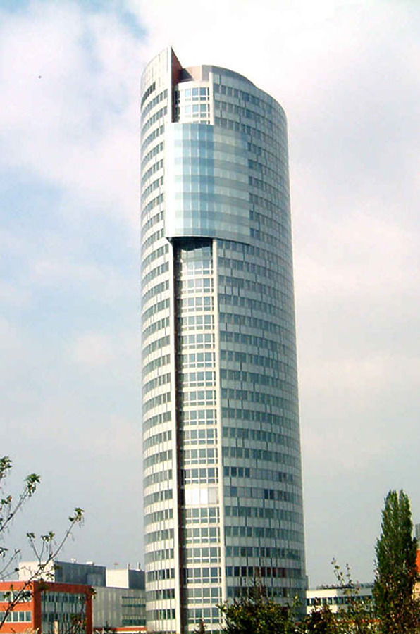 Florido Tower by Raffael Schaffarik