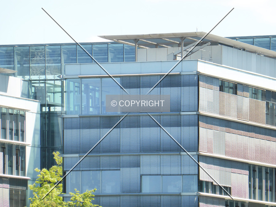 Allianz-Kai by Nephilim