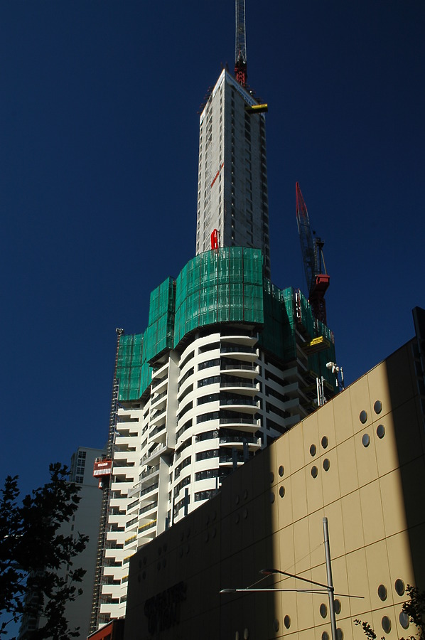 Meriton Tower by John Bek