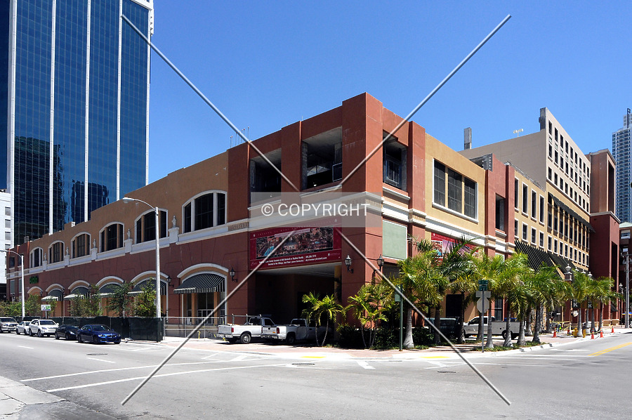 EnV Brickell by Jorge Molina