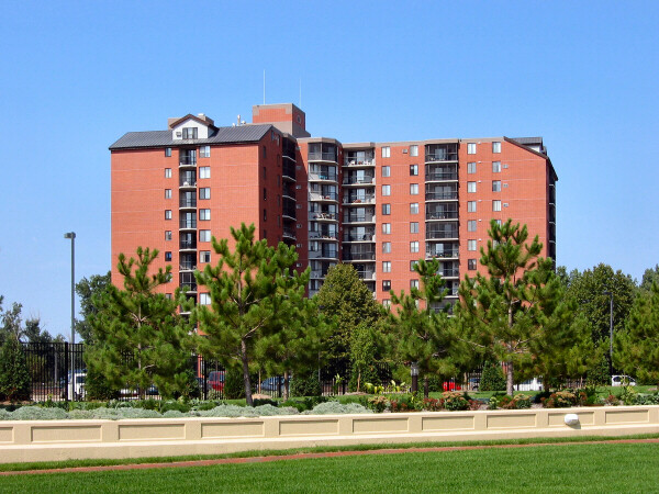 Woodlake Point Condominiums