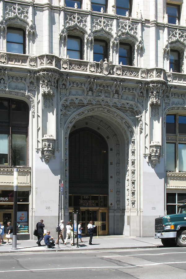Woolworth Building by Michiel van Dijk