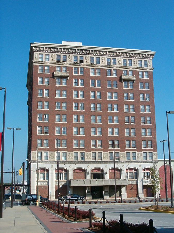 Jefferson Davis Apartments by Rodney Gunn