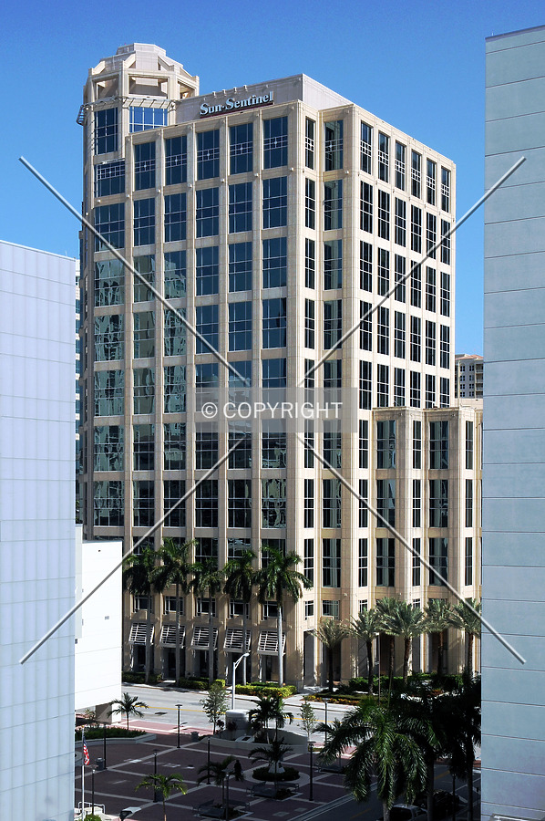 200 East Las Olas by Jorge Molina