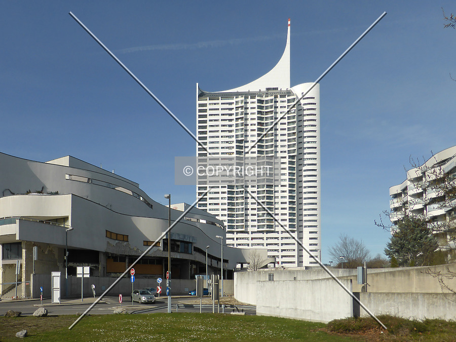 Hochhaus Neue Donau by Nephilim