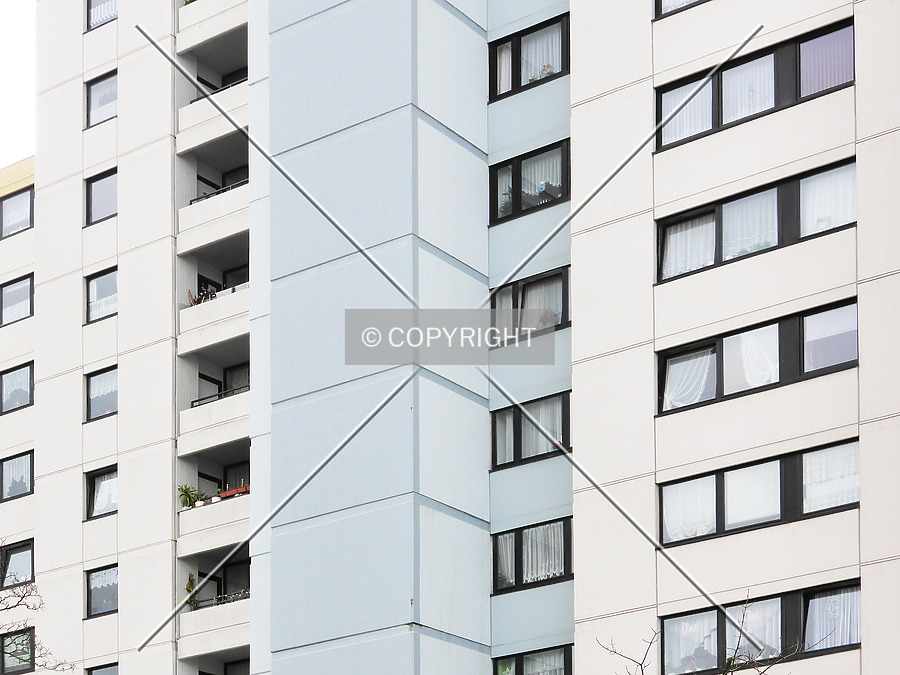 Faaker Straße 11-17 by Nephilim