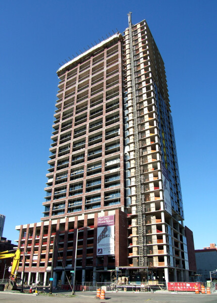 725-304-701