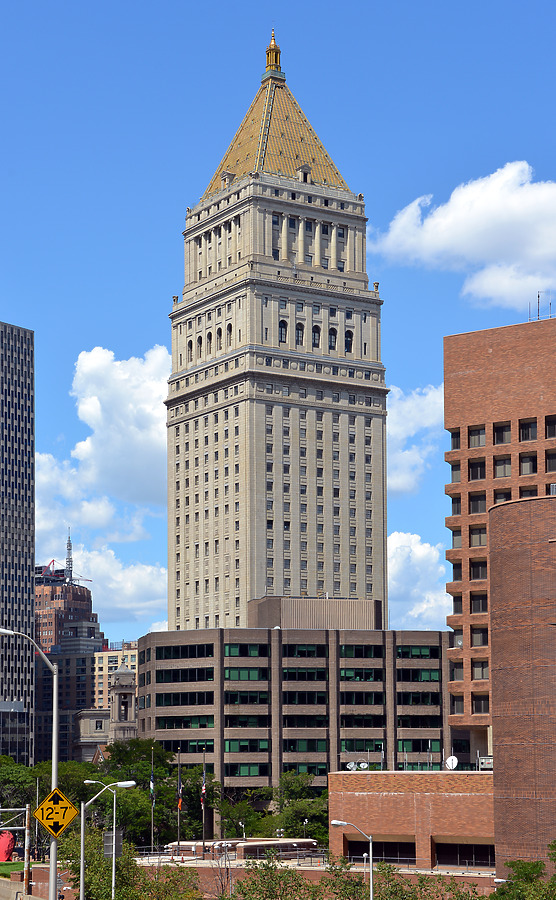 Thurgood Marshall United States Courthouse by John W. Cahill