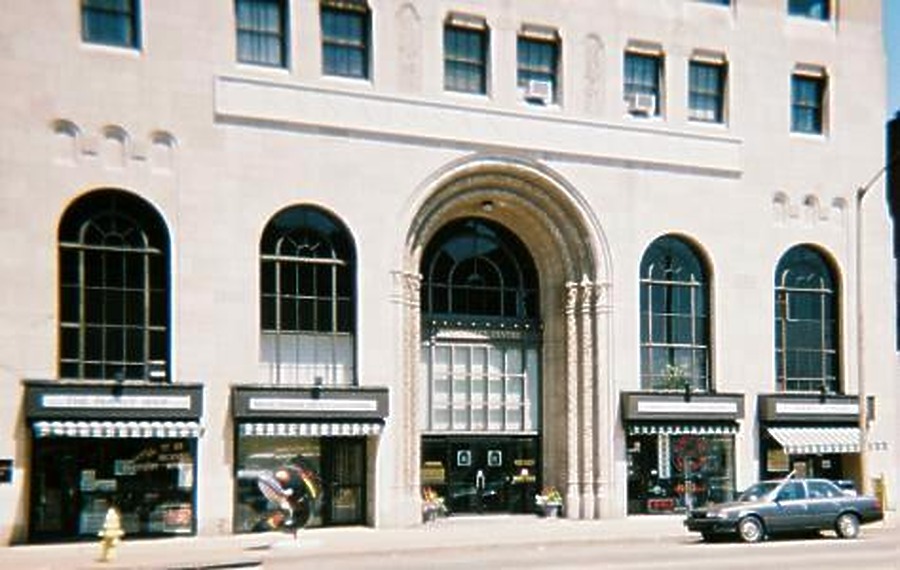 Renaissance Centre by Dan Slupski