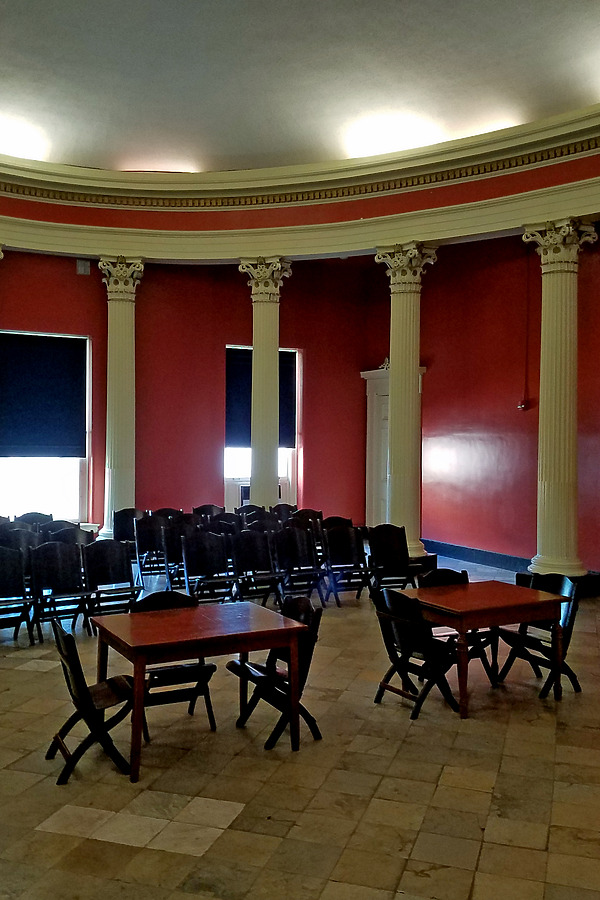 Old Courthouse by Ryan Hildebrand