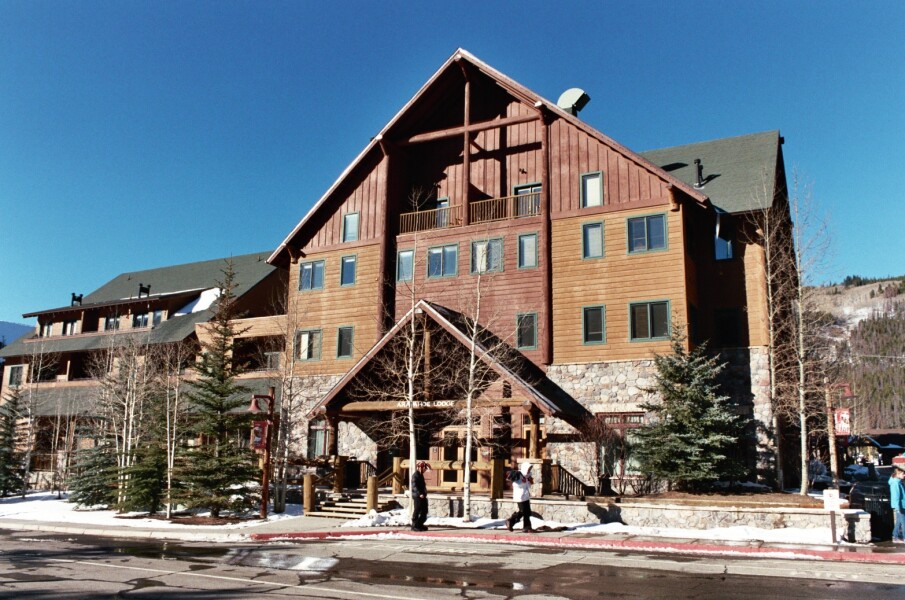 Arapahoe Lodge