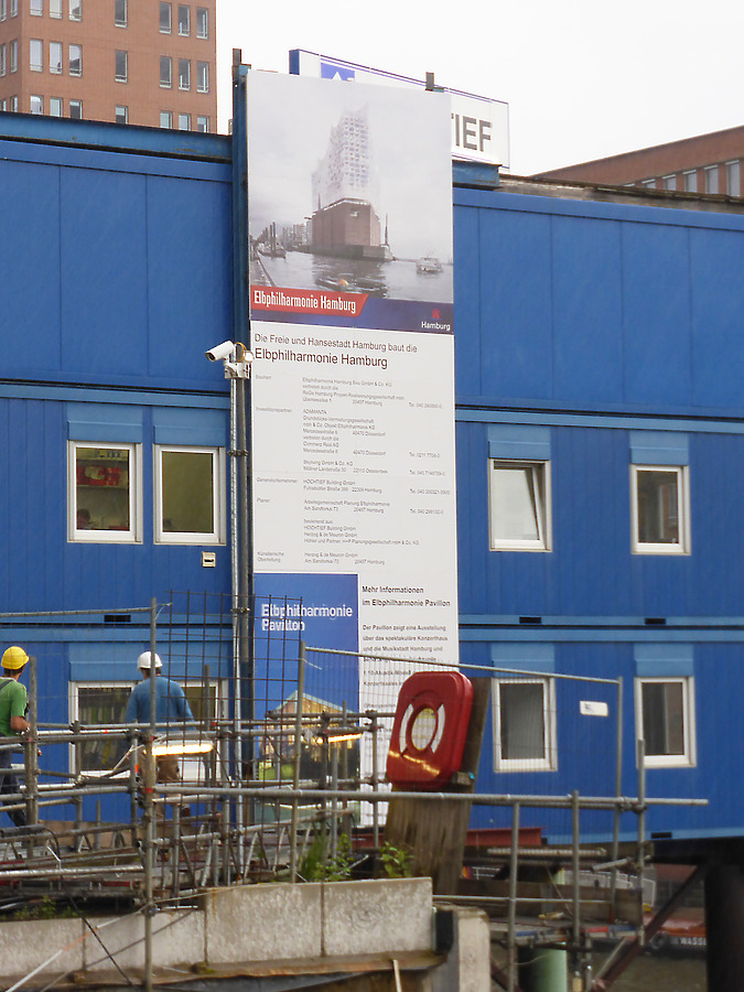 Elbphilharmonie by Der Hamburger