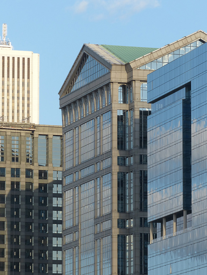 United Building by Nate Lindsey