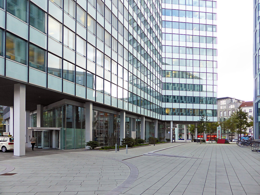 EMPORIO-Hochhaus by Der Hamburger