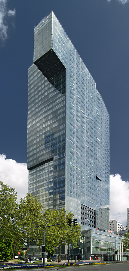 IZD Tower by Cesar Serrano
