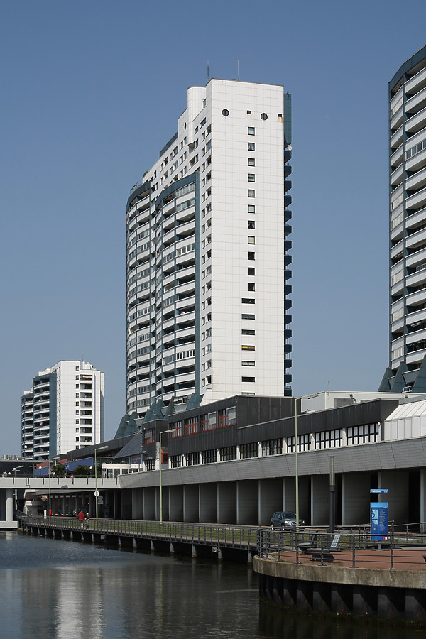 Obere Bürger 18-20 by Michiel van Dijk