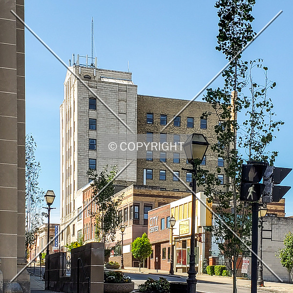 Richland Bank Building by Ryan Hildebrand