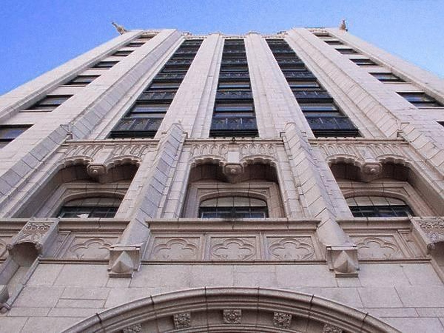 Fifth Third Bank Building by Daniel Kieckhefer