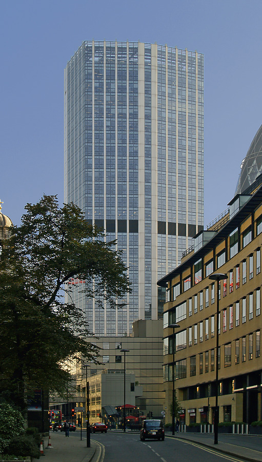 99 Bishopsgate by Cesar Serrano