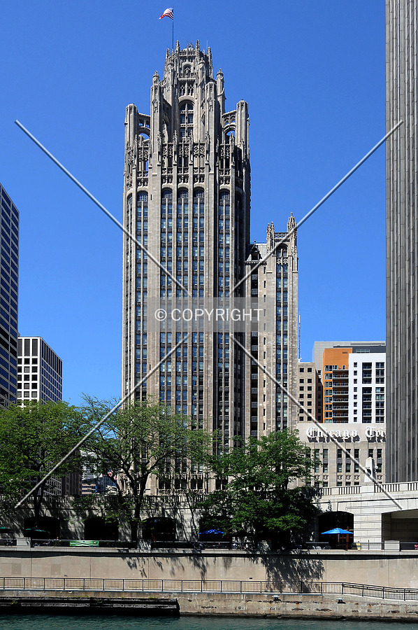 Tribune Tower by Jorge Molina