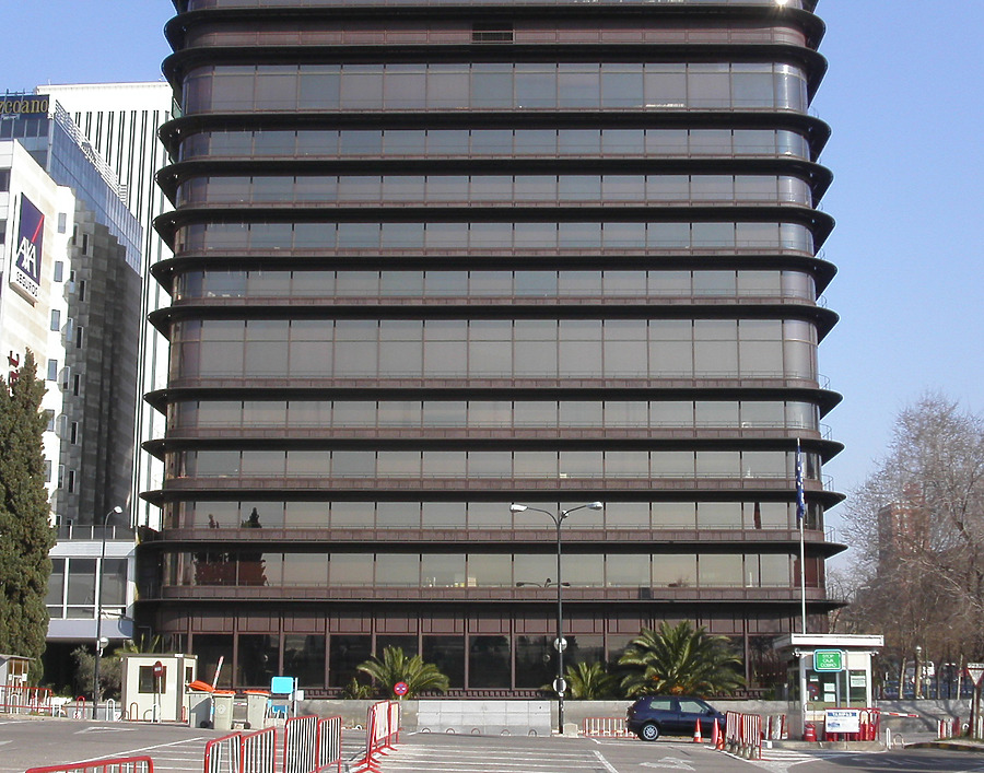 Banco de Bilbao by Cesar Serrano