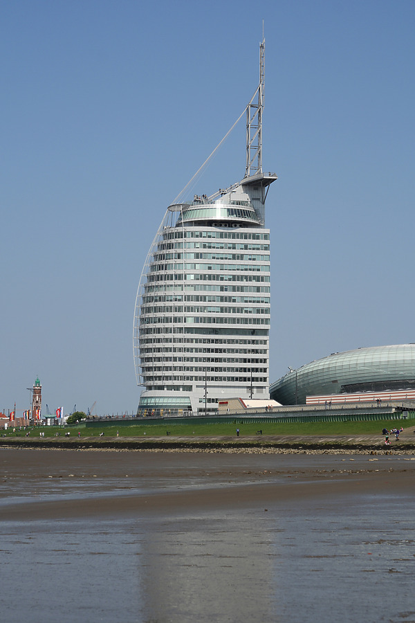 Atlantic Hotel Sail City by Michiel van Dijk