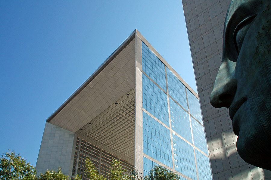 La Grande Arche by John Bek