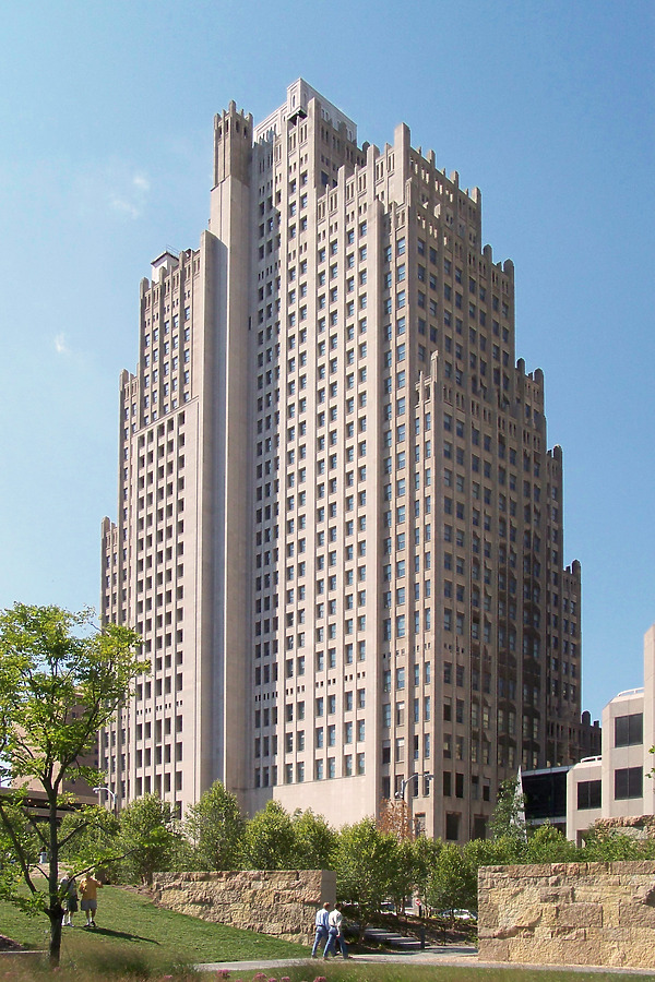 1010 Pine Street by Ryan Hildebrand