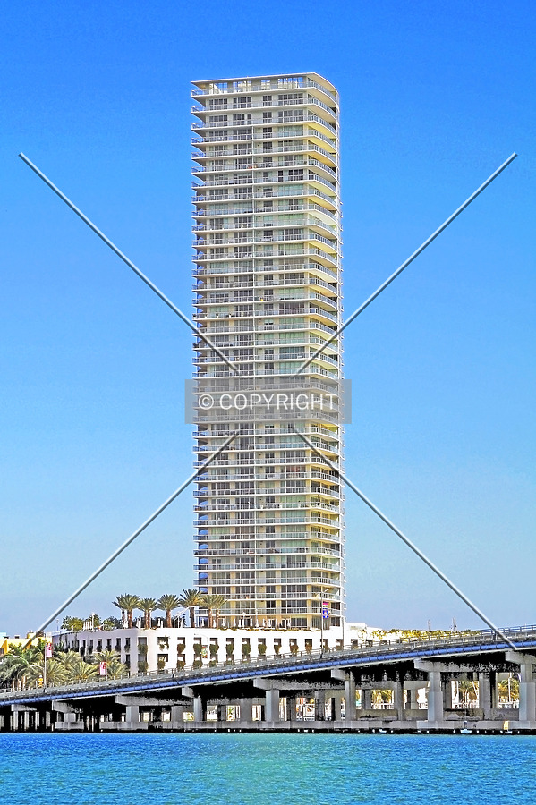 ICON at South Beach by Jorge Molina