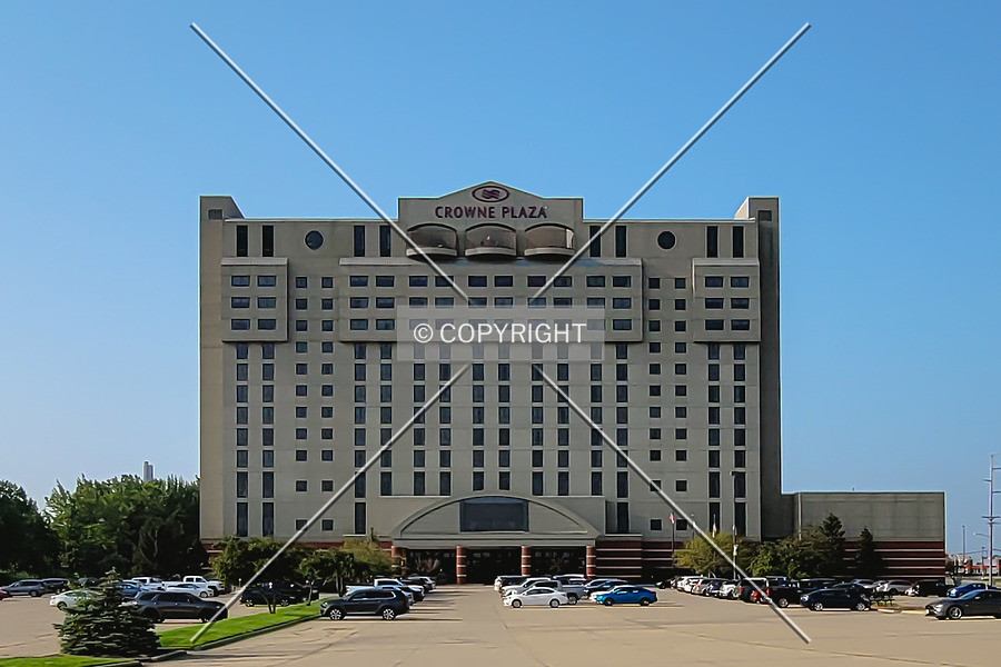 Crowne Plaza Springfield - Convention Center, an IHG Hotel by Ryan Hildebrand