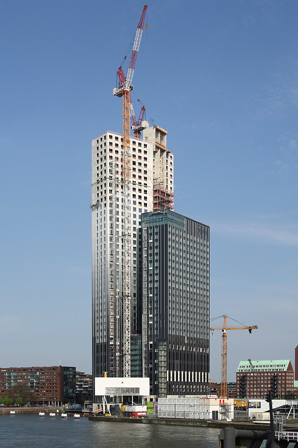 Maastoren by Michiel van Dijk