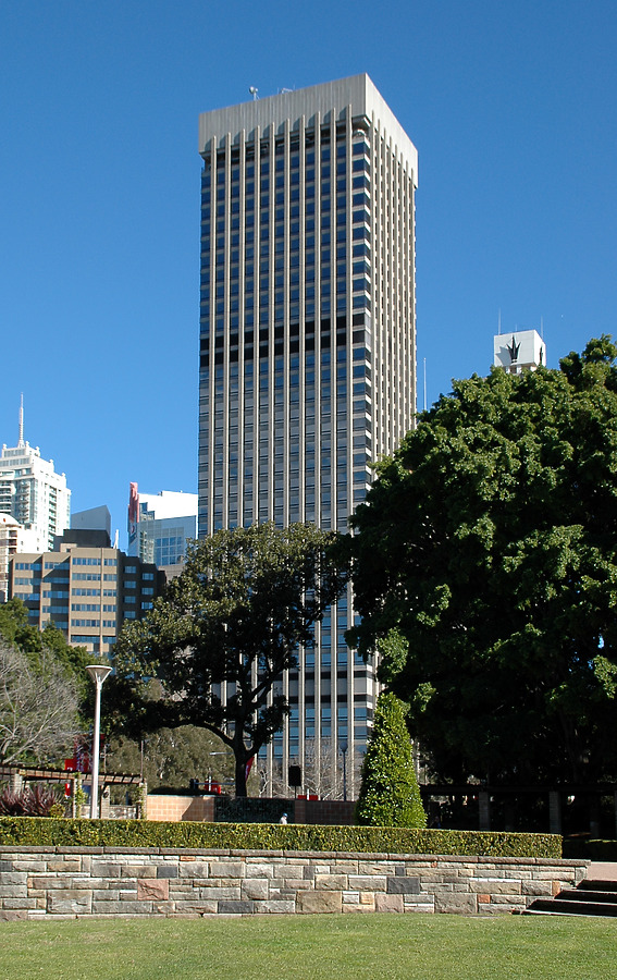 201 Elizabeth Street by John Bek