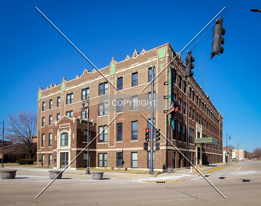 Edison Avenue Apartments by Ryan Hildebrand