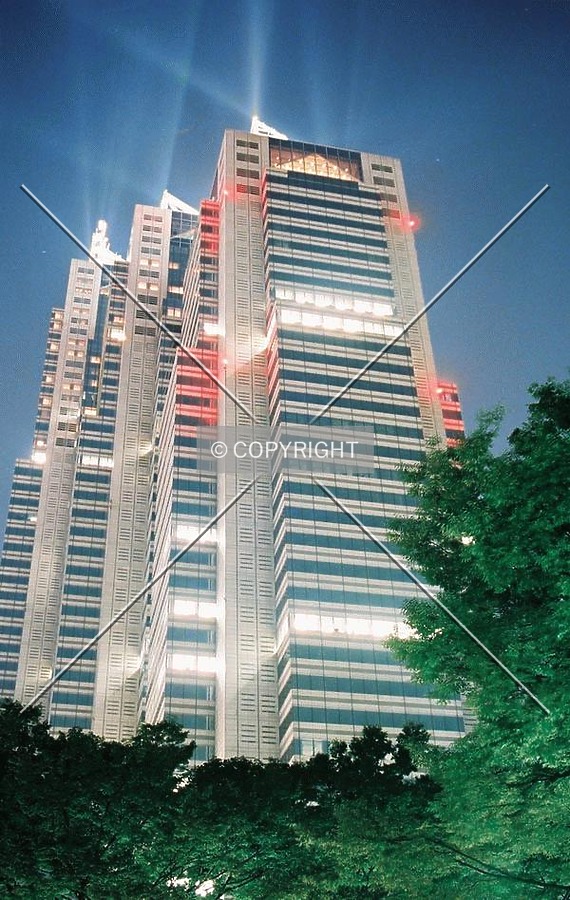 Shinjuku Park Tower by Andrew Stewart