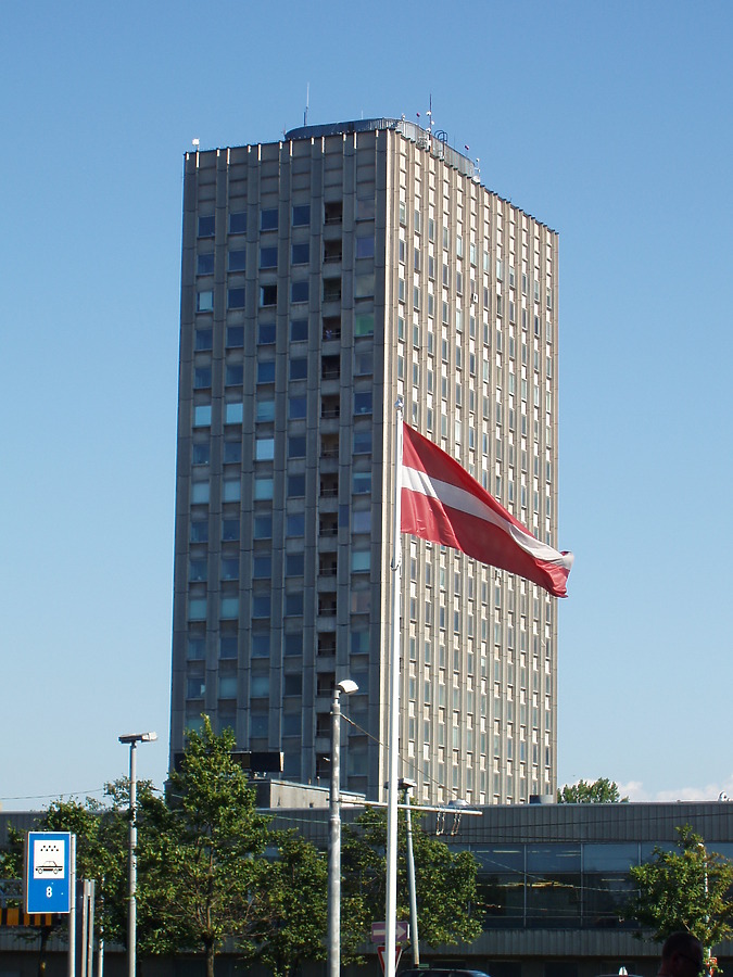 Preses Nams by Laurijs Svirskis