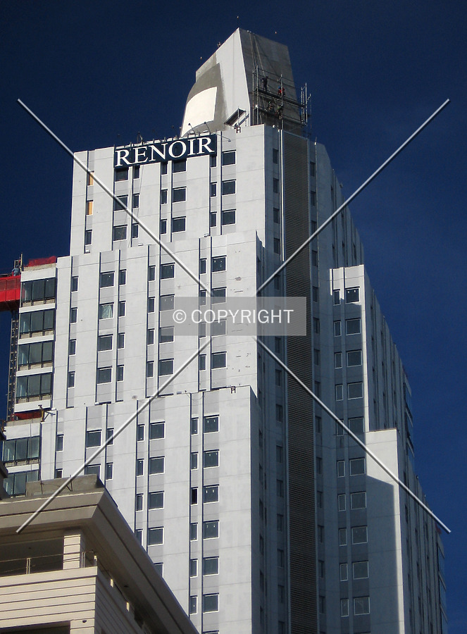 Torre Renoir 1 by Maximiliano Buono