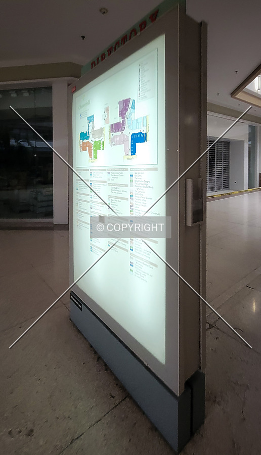 Chesterfield Mall by Ryan Hildebrand