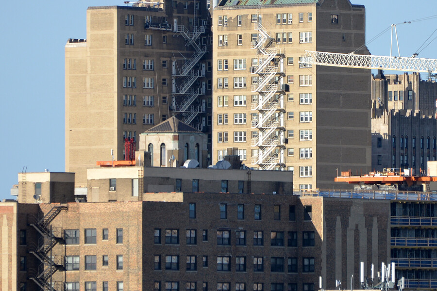 5000 East End Building