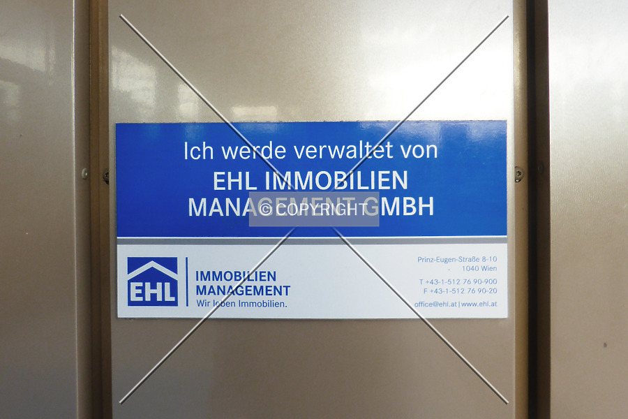 Motel One Hauptbahnhof by Nephilim