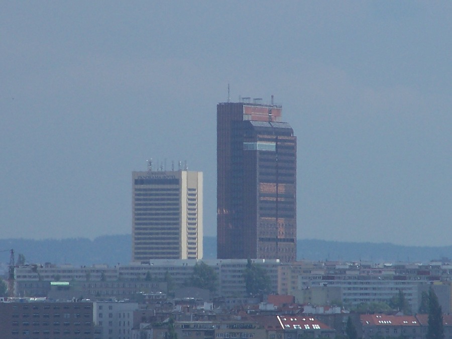 City Tower by Florian Barbier